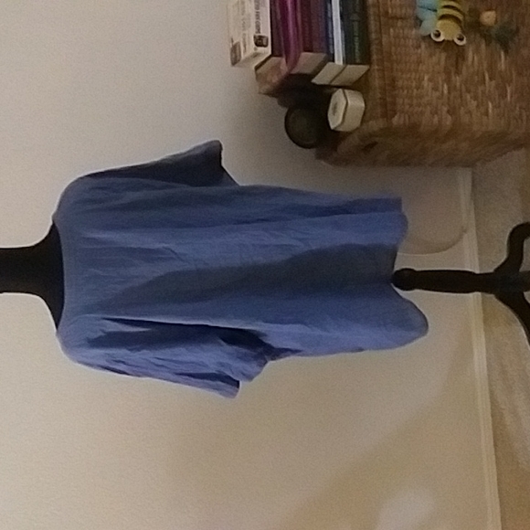 Avenue Pull Over Top - Picture 4 of 8